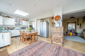 Kitchen diner- click for photo gallery